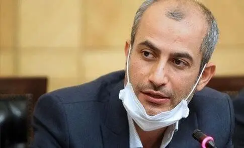 سوپر انقلابی‌هایی که در حوادث امروز مسئولند به جز خود و اطرافیانشان به همه برچسب می‌زنند