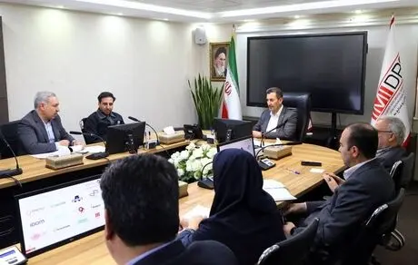 برنامه راه اندازی بزرگ ترین پروژه تولید ورق فولادی کشور تا ابتدای تابستان 1405/ تاکید سمیعی نژاد بر تامین مالی به موقع طرح از سوی سهامداران