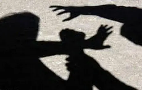 چرا «نگاه کردن» تبدیل به «دعوا» می‌شود؟