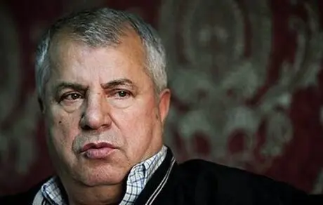 حمله پروین به وزیر ورزش: اجازه نمی‌دهیم از قوطی مدیر دربیاورید