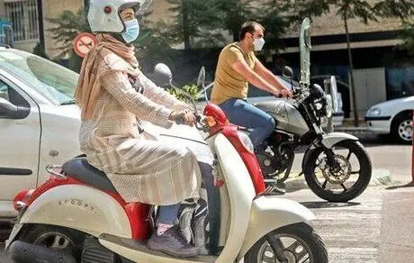 تصویب صدور گواهینامه موتورسیکلت برای بانوان در مجلس