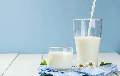 با نوشیدن شیر زیباتر شوید