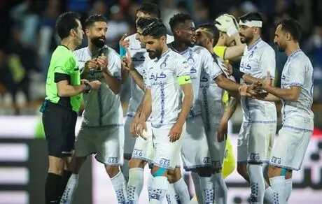 بیانیه جدید گل گهر علیه بیانیه استقلال: اگر نگران هستید چیدمان داوری را خودتان انجام بدهید!
