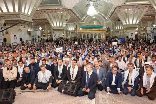حضور مدیر عامل بانک توسعه تعاون در آئین تجدید میثاق جامعه کار و تولید با آرمان های حضرت امام خمینی(ره)