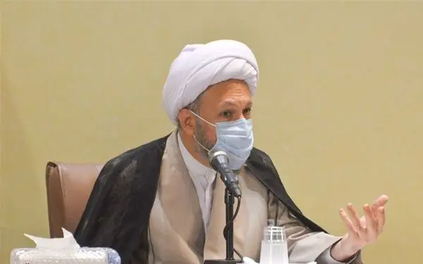 امام جمعه شیراز: شنیدن موسیقی حرام، ترویج گناه است! 