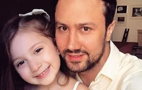 سلفی شاهرخ استخری و دختر جیگرش +عکس 