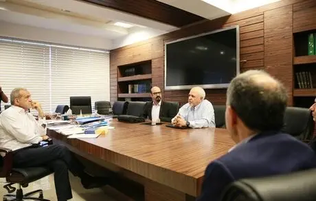 جواد ظریف: امروز ساعت ۱۴/۳۰ همراه پزشکیان خواهم بود 