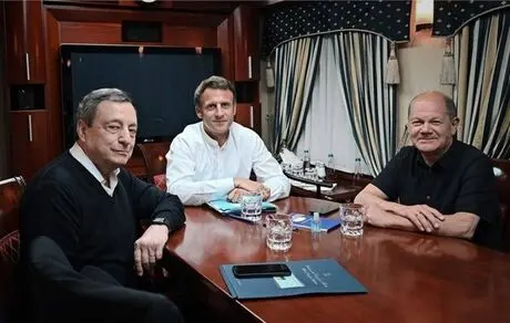 رهبران فرانسه، آلمان و ایتالیا در اوکراین 