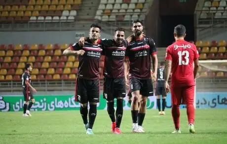 فولاد آره‌نا، جهنم سایرین و بهشت پرسپولیس