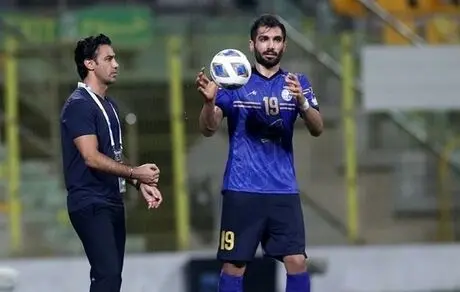 آقاسی: ذهنم درگیر است و نمی‌توانم به استقلال کمک کنم