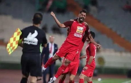 حاشیه دیدار شهرداری ماهشهر و پرسپولیس| فحاشی علیه مدافع پرسپولیس
