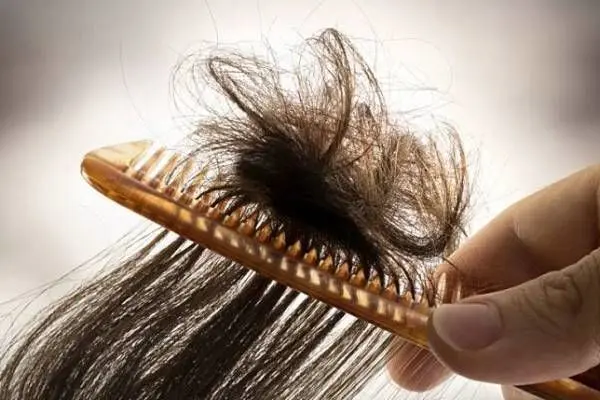 این 5 بیماری پنهان را از ظاهر موهای‌تان تشخیص دهید