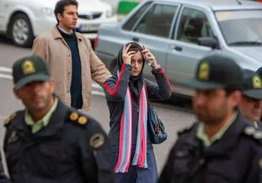 نمی‌توانی برای دختر خودت نسخه اجبار حجاب را بپیچی، برای میلیون‌ها زن اجبار می‌کنی؟ 