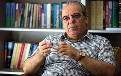 "مجلس در راس امور است" یعنی جای خدا نشسته؟