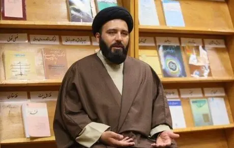 طلبه‌ها وارد صنعت گردشگری می شوند