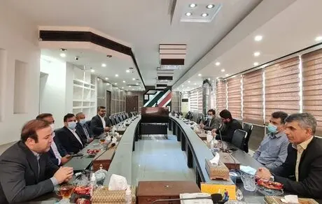 دیدار  مدیرعامل و معاونین فولاد هرمزگان با مدیرکل گمرکات استان هرمزگان