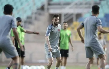 پیوس:  به عبدی توصیه می‌کنم در پرسپولیس بماند و مبارزه کند