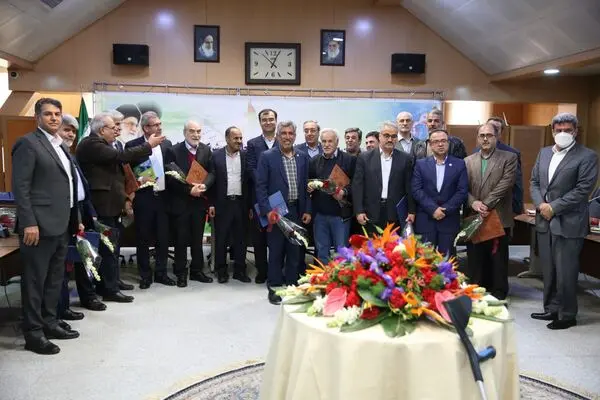 با حضور مدیرعامل آیین قدردانی از جانبازان بیمه البرز برگزار شد