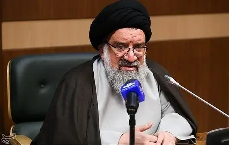 آیت‌الله خاتمی: آرزوی ترامپ این است که شعار مرگ بر آمریکا از دهان مردم بیفتد