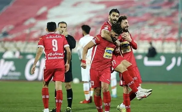 دو دفاع چپ پرسپولیس و تاجیک‌ها با هم رفتنی شدند
