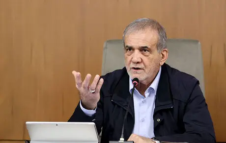 در انتخابات ۵۰ درصد نیامدند، آیا کسانی که رای ندادند مردم نیستند؟