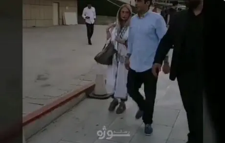 آقای بازیگر و همسر دومش در باغ کتاب+ عکس