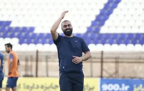 ملوان قصد برکناری زارع را ندارد