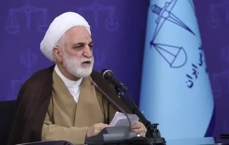 اژه ای: به هر کس دلتان خواست دستبند نزنید