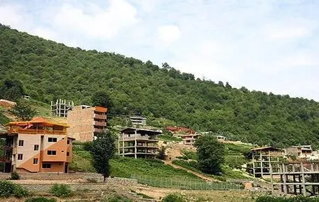 زمین‌خواری دو مامور اطلاعات