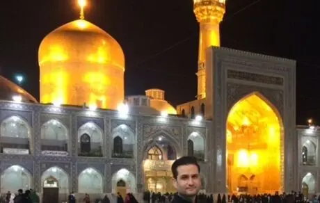 آقای بازیگر در حرم امام رضا (ع) + عکس