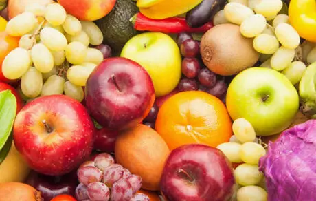 میوه برای سلامتی مفید است یا مضر؟
