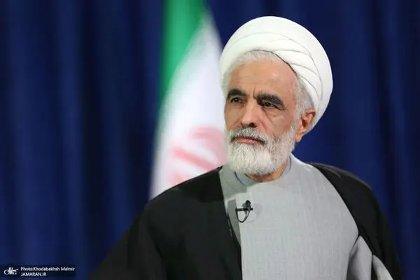 اینکه فحش دهید و هتاکی کنید، نمی‌گویند انقلابی هستید/انقلابی به ظریف می‌گویند نه آنهایی که از دیوار سفارت بالا می‌روند