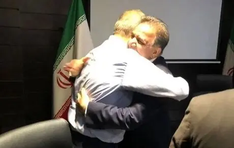 آخوندی؛ در جهت حفظ وحدت جبهه اصلاحات ایران در دفتر دکتر پزشکیان حضور یافتم