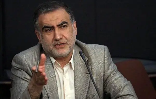 ثبت‌نام احمدی‌نژاد در انتخابات مجلس جوک است