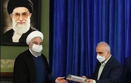 تقدیر از وزیر اقتصاد برای توسعه دولت الکترونیک ‌و شفافیت در وزارت اقتصاد