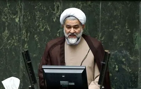 کسانی که در ستاد رئیسی بودند را استخدام کنید!