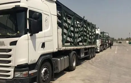  اولین کاروان قطعات گنبد حرم مطهر حسینی به کربلا  رسید 
