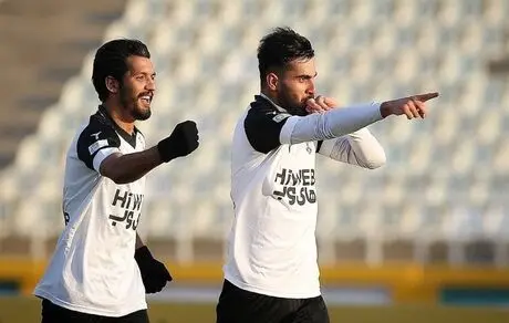  مذاکرات باشگاه استقلال با مدافع هوادار 