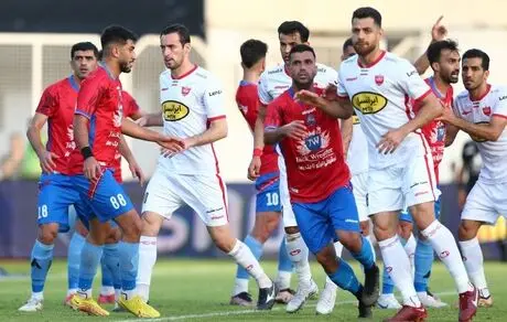 دو روز استراحت، هدیه گل محمدی به بازیکنان پرسپولیس