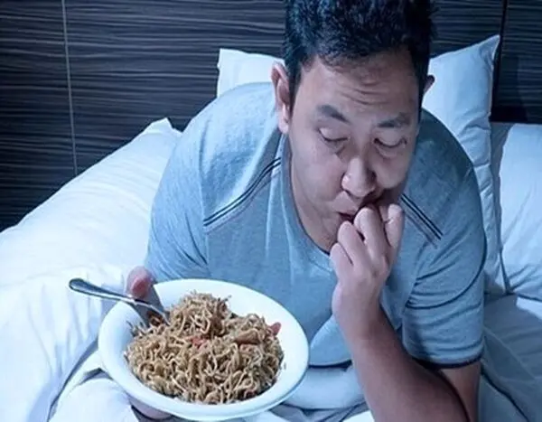 این خوراکی‌ها را شب‌ها اصلا نخورید !