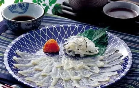  هر کسی اجازه طبخ این غذای خطرناک را ندارد!+عکس