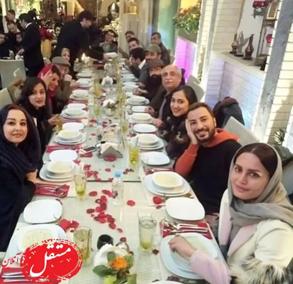 ضیفت شام بزرگ بازیگران در یک رستوران + عکس
