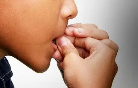 چگونه تیک عصبی را درمان کنیم؟