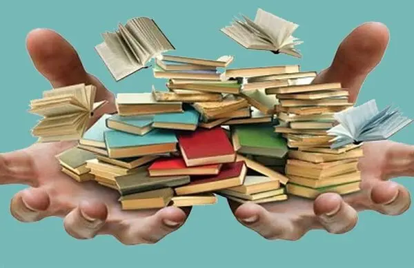 ۵ نویسنده پرفروش‌ بخش مجازی را بشناسید