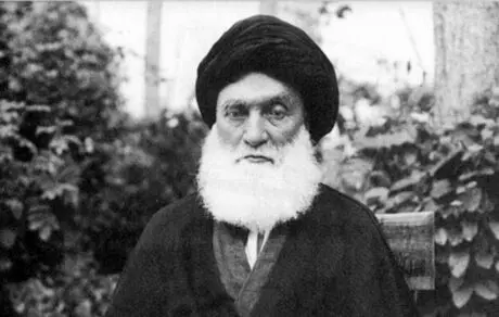 چرا نام  آیت الله بروجردی در ۴۴ سال نامگذاری اماکن، اتوبان‌ها و خیابان‌های وطن جایی ندارد؟