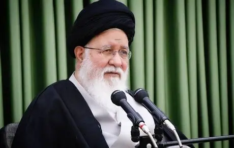 اگر مسئولین در اخلاصشان خللی وارد شد دشمن به سراغ‌شان می‌آید