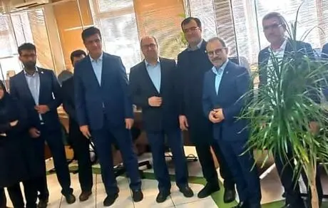بازدید مدیرعامل بیمه البرز از شعبه اکباتان