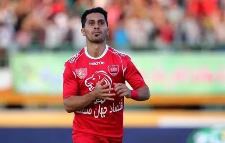 بازگشت هافبک مغضوب پرسپولیس به لیست ۱۸ نفره 