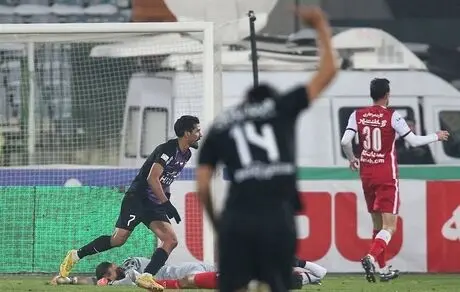 محمدی: گلم به پرسپولیس را به پورقاز تقدیم می‌کنم 