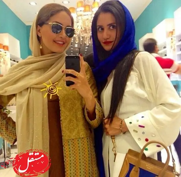 الناز شاکردوست و دوستش در یک فروشگاه + عکس